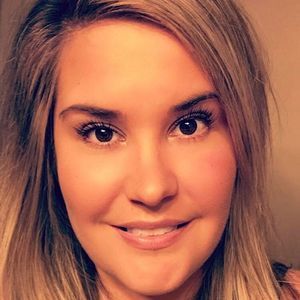 Meet your Posher, Carly